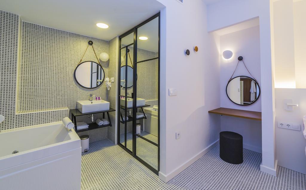 Hospedium Hotel Canitas Maite Gastronomico Касас Ибанес Екстериор снимка